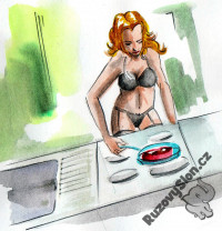 žena v prádle smaží steak