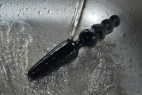 Dvojité dildo Ass Jacker (18 cm) - pod tečúcou vodou