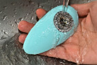Masážny vibrátor Turquoise Diamond - umývanie