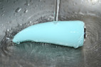 Masážny vibrátor s uškami Turquoise Diamond - umývanie
