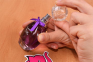 Parfüm Obsessive Fun – részlet nyitott üvegen