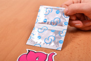 Primeros Soft Glide - kondómy vytiahnuté z krabičky