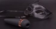 Satisfyer Pro 3 Vibrációs nyomású vibrátor, maszkkal