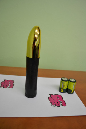 Vibrátor plast zlatý 20 cm