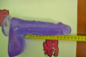 Műpénisz tapadókoronggal lila 17cm