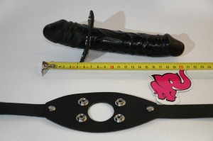 Kožený roubík s penisem - rozměry
