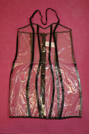 Průsvitné PVC šaty