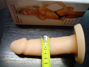 Připínací penis plný měkký 16cm