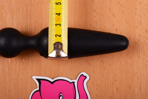 Dupla dildo Ass Jacker (18 cm) - átmérője a tű legszélesebb részén