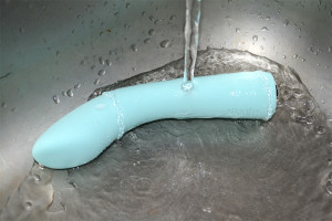 Silikónový vibrátor Turquoise Diamond - umývanie