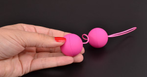 Venušine guľôčky Pinky Balls, v ruke