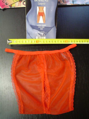 Prádlo ženy nohavičky červenej SL