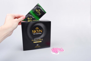 SKYN Unknown Pleasures – bezlatexové kondomy (42 ks)