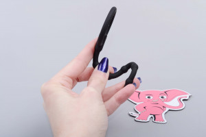 Fekete Trio szilikon tágító készlet (5 mm), kézben