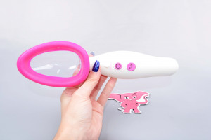 Automatická vibračná vákuová pumpa na vagínu Pink & White