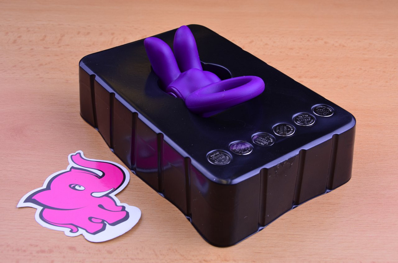 Vibrační erekční kroužek Silicone Rabbit, v krabičce