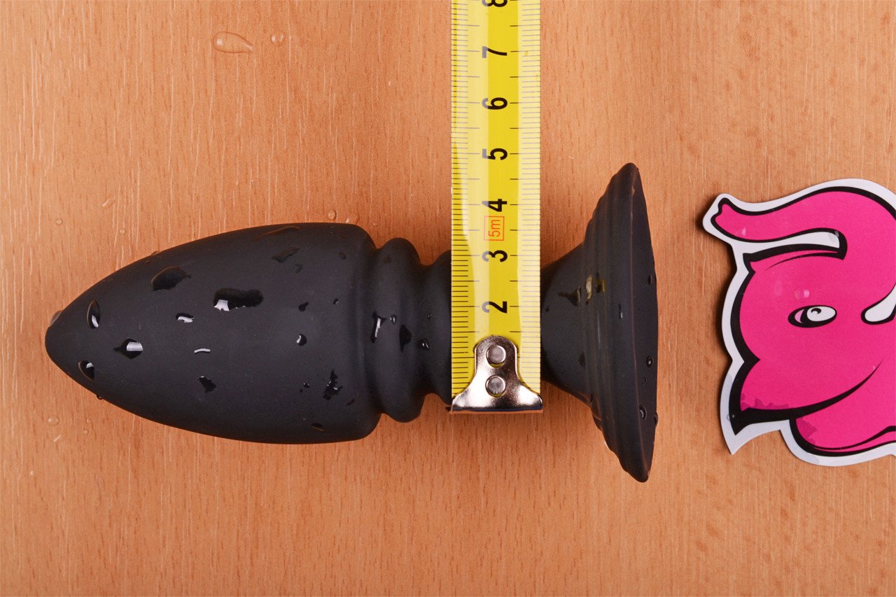 Anální kolík Bullet s přísavkou – měříme velikost