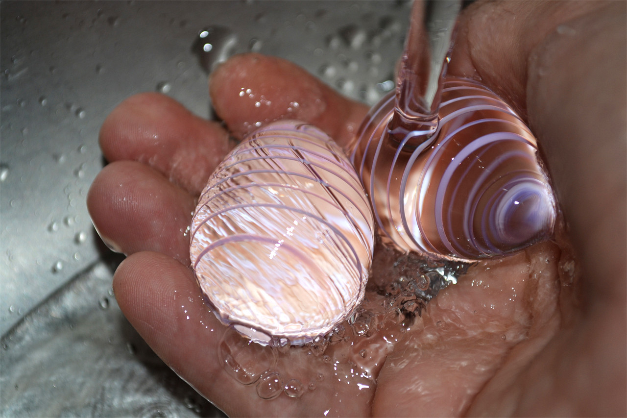 Pure Glass Eggs – Tojás mosása vízben
