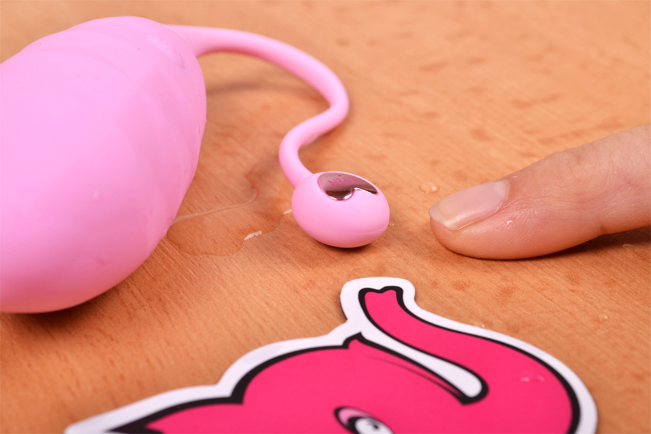 Bezdrôtové vibračné vajíčko Pink Love, záber na pútko