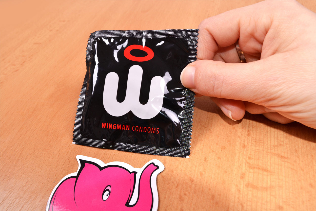 Wingman kondómy - detail obalu kondómu