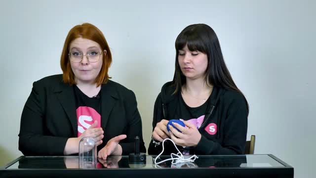 video: Nikča s Anet představují Masturbátor s nahřívacím stojánkem Aetheric Cup (11,5 cm)